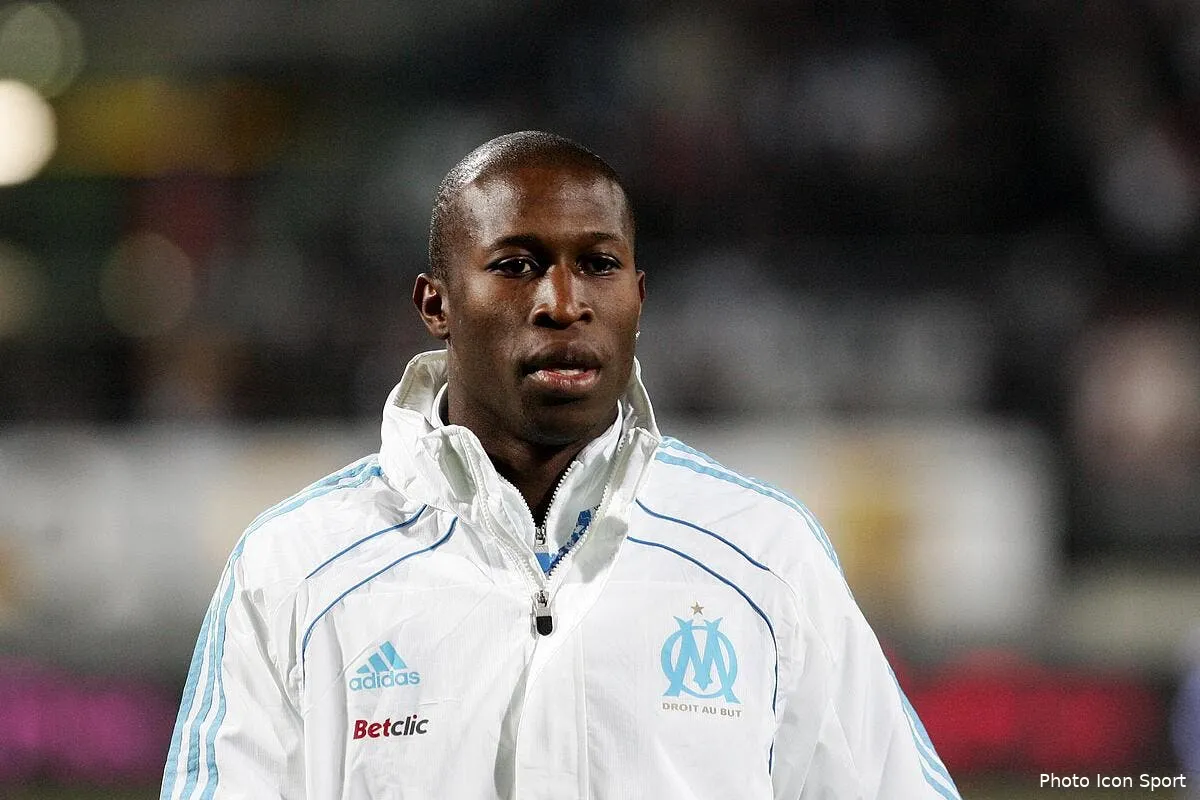 fanni se voit rester encore un peu a l om malgre la concurrence iconsport mrv 201211 05 3231811