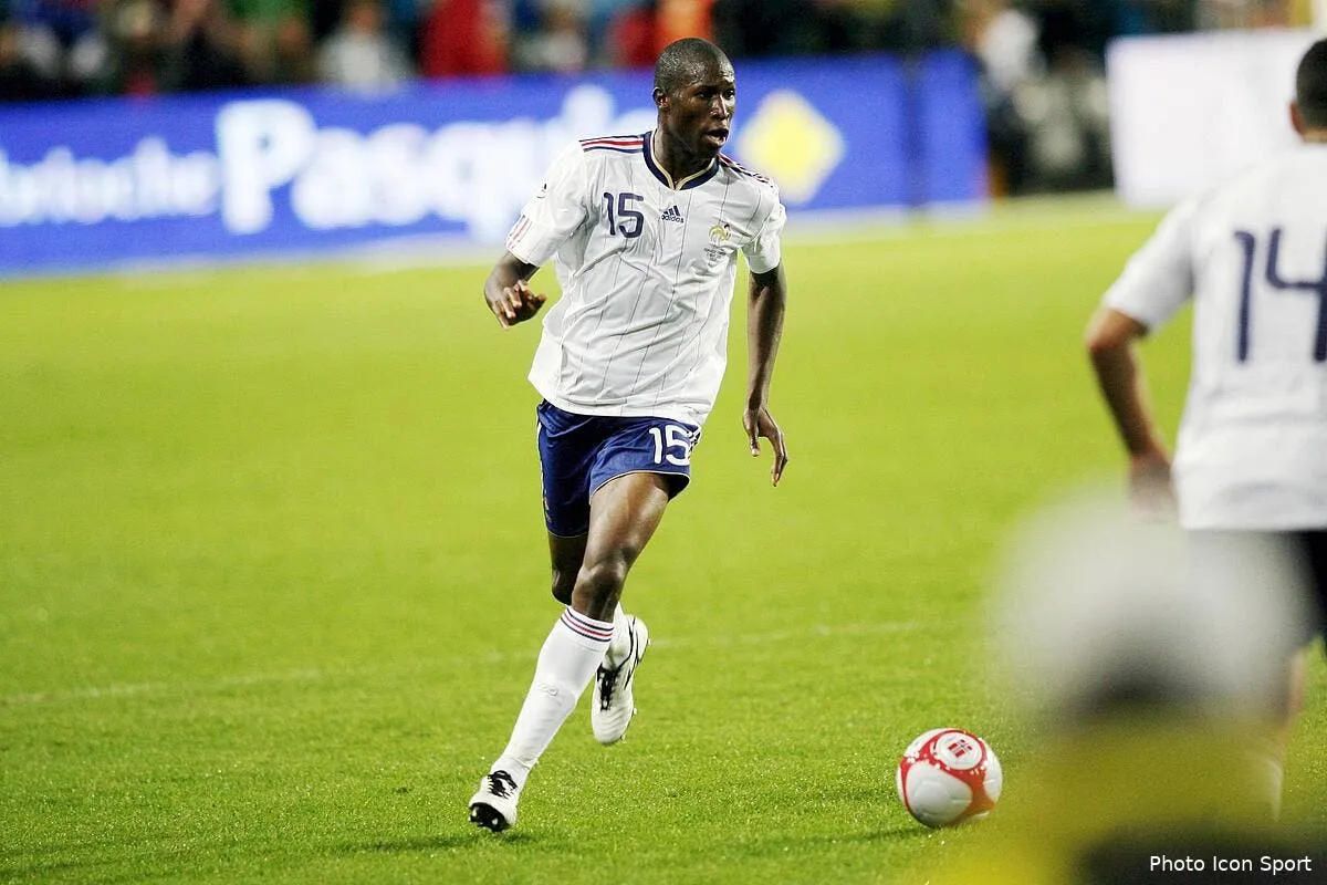 fanni vise aussi une place en bleu iconsport per 110810 05 6222646