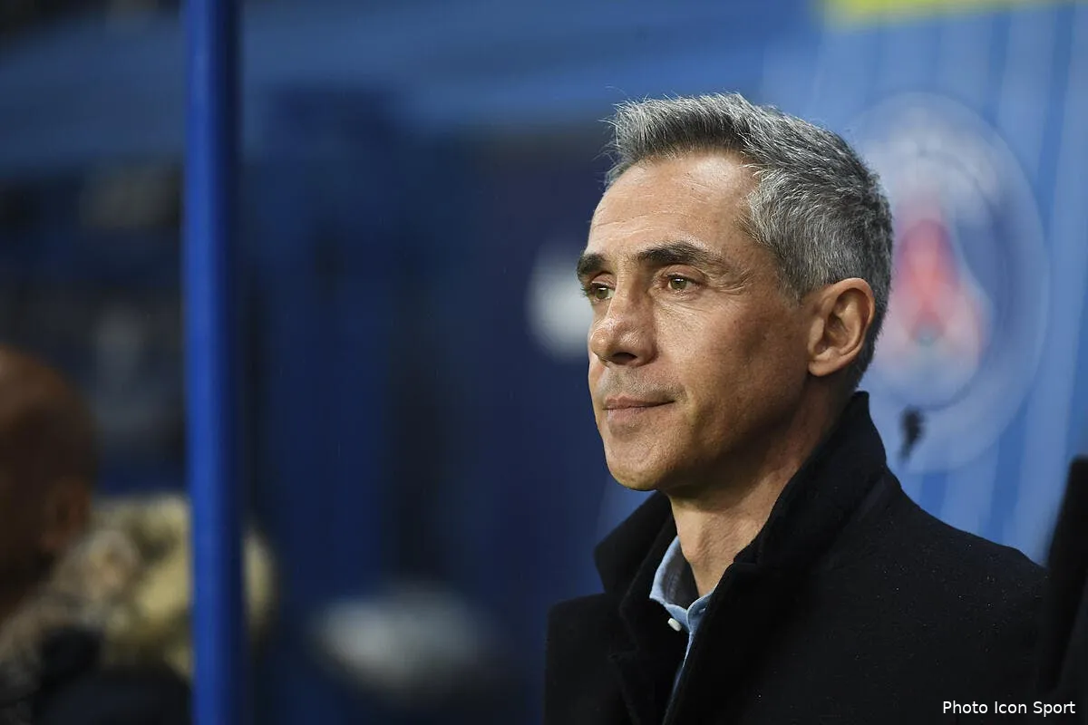 fcbg bordeaux sort un cheque paul sousa out d ici 24h icon alc 230220 45 07291175