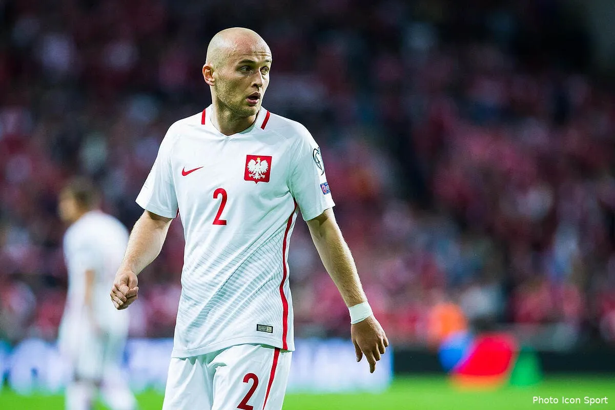 fcgb bordeaux tout proche de sa premiere recrue au mercato iconsport icon nwp 010917 08 47204883