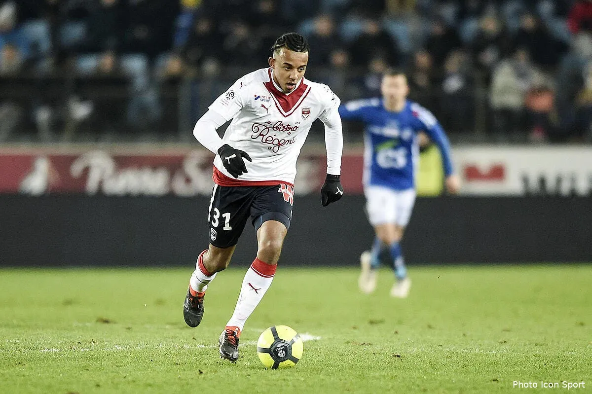 fcgb c est le flou a bordeaux mais ce crack veut rester icon boz 030218 04 33217527