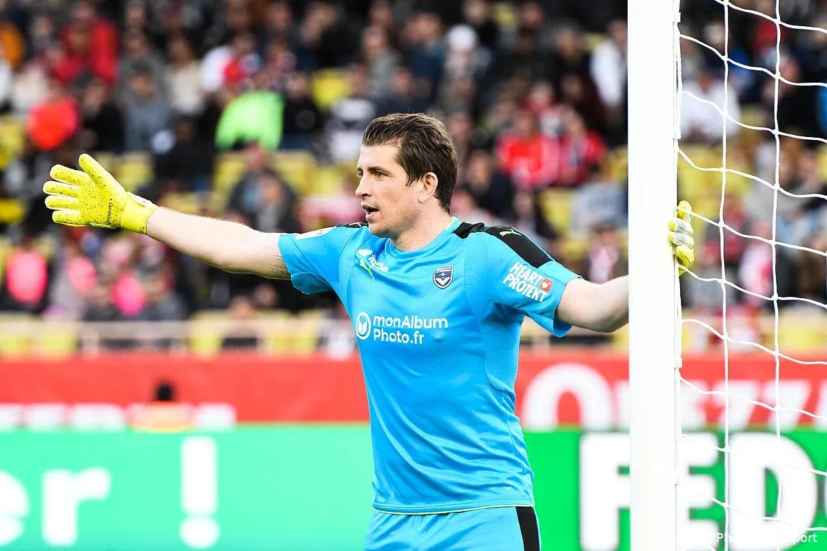 fcgb carrasso repond cash aux rumeurs sur son avenir iconsport zua 110317 08 24174912