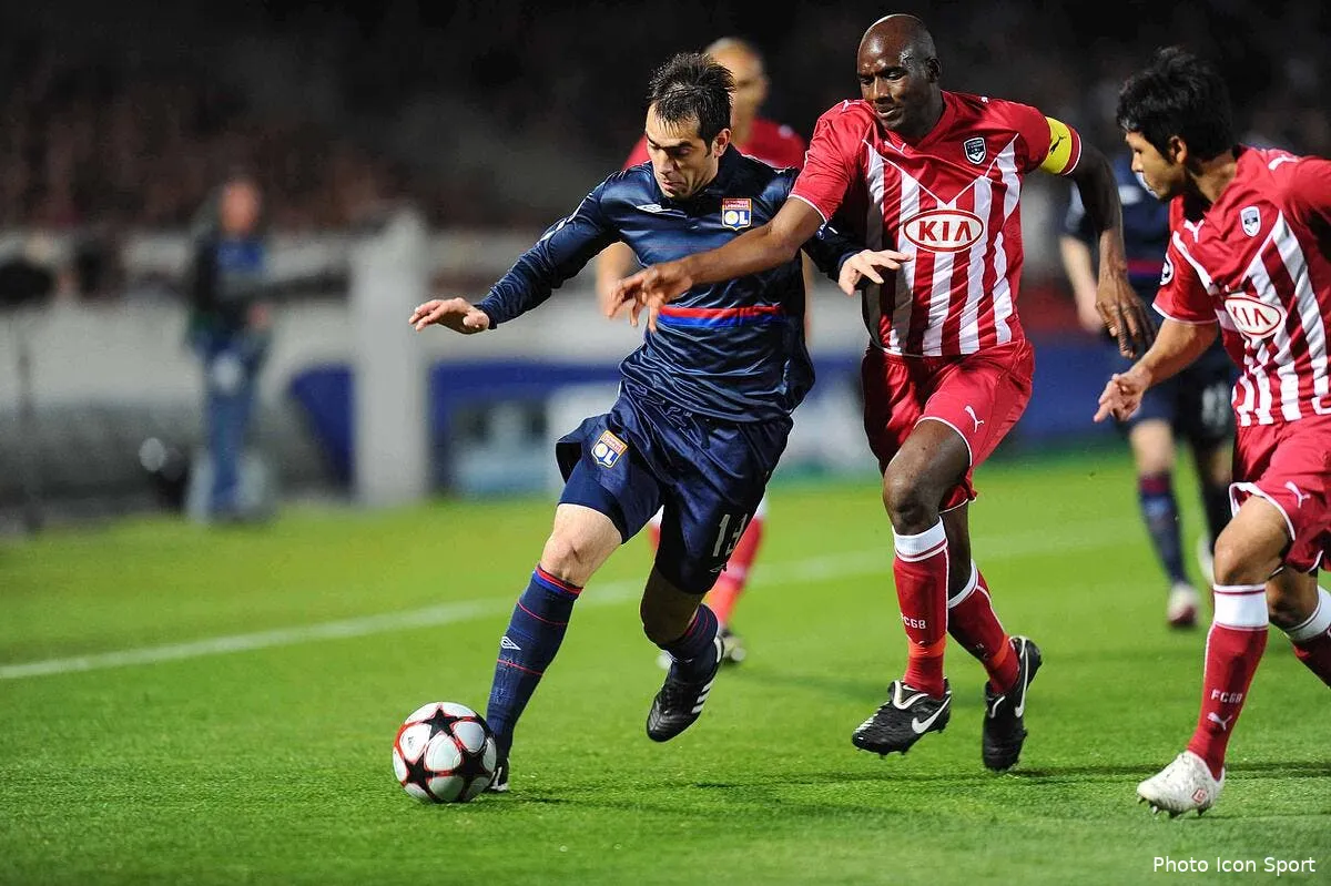 fcgb de tavernost accuse bordeaux s est fait voler a l ol en 2010 iconsport oap070410 01 01235201