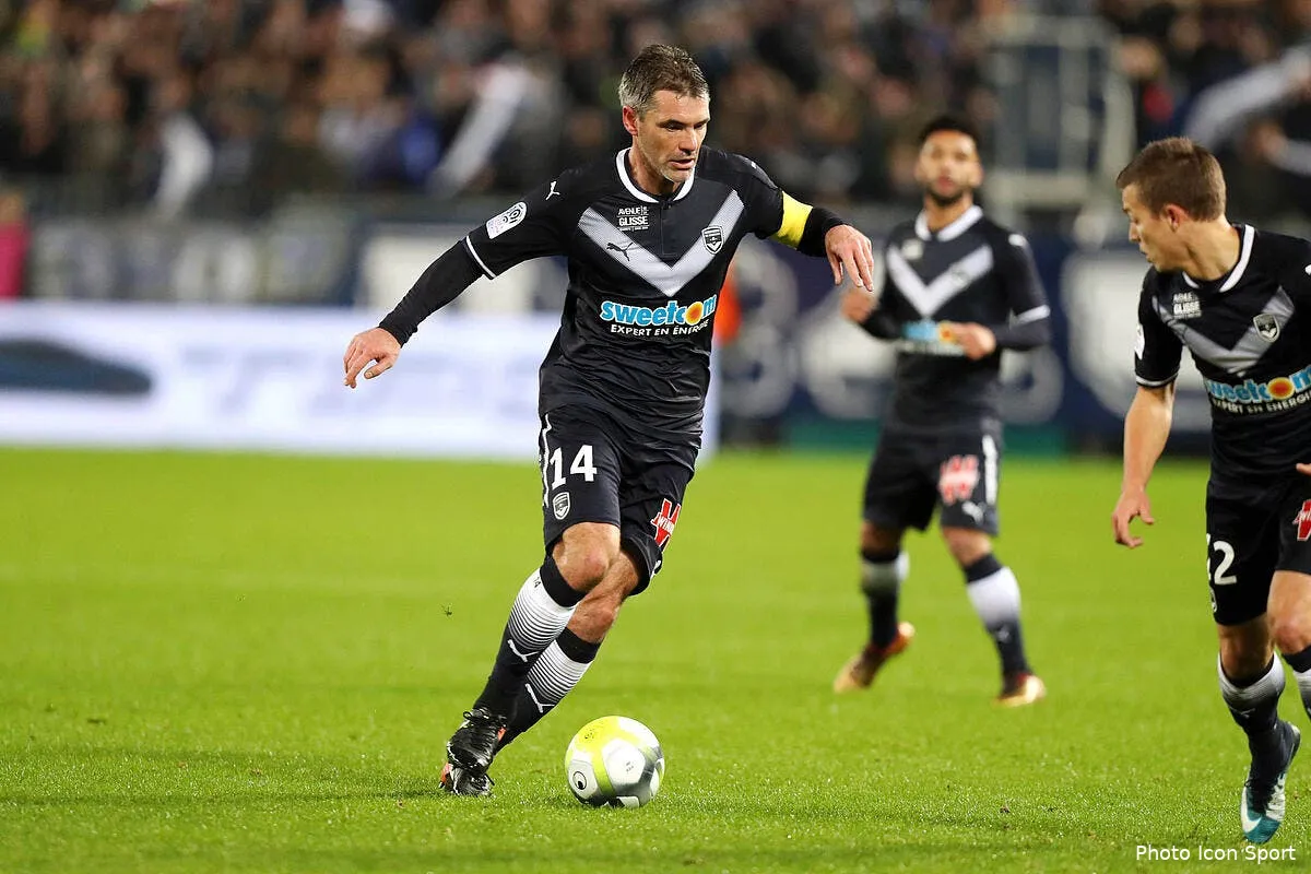 fcgb et si le probleme de bordeaux c etait toulalan icon blo 081217 04 24203797