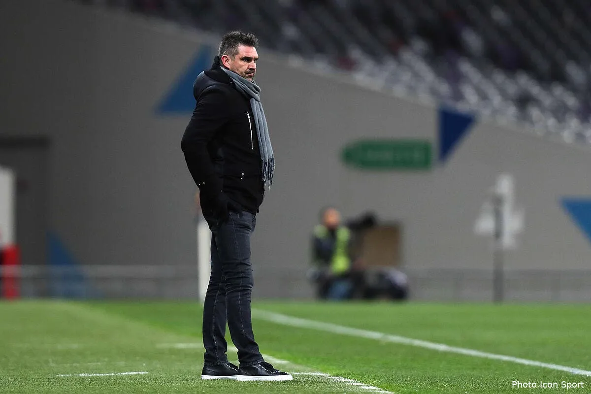 fcgb gourvennec a le sourire apres l humiliation a granville iconsport icon blo 121217 08 51205705