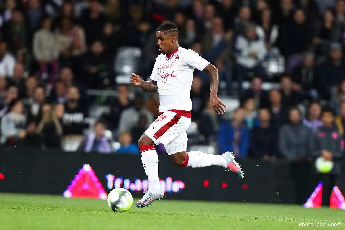 fcgb gourvennec met malcom au niveau de fekir et lemar iconsport icon blo 150917 02 15193451