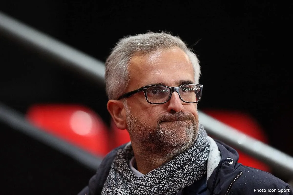 fcgb gustavo poyet arrive pour une operation commando iconsport icon vmi 031117 25 89207203