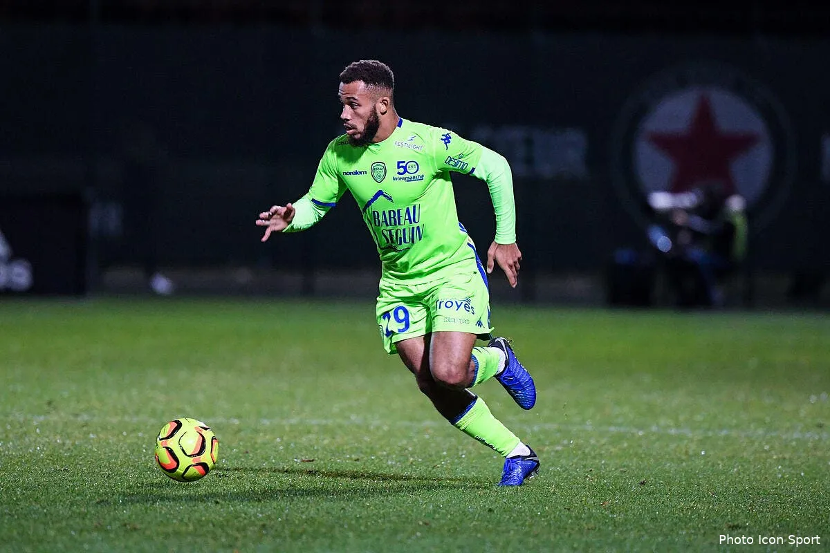 fcgb kamano sur le depart bordeaux prospecte en ligue 2 icon dib 301118 12 24242003