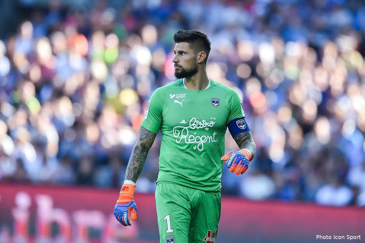 fcgb l arbitrage son equipe costil bedouet decoupe iconsport icon dim 211018 93 01233877