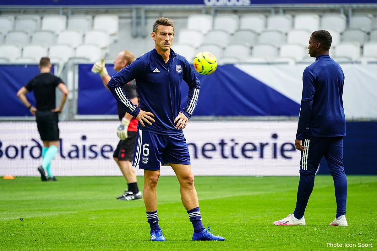 fcgb le ton monte dans le vestiaire de bordeaux icon 200927p057196 298787