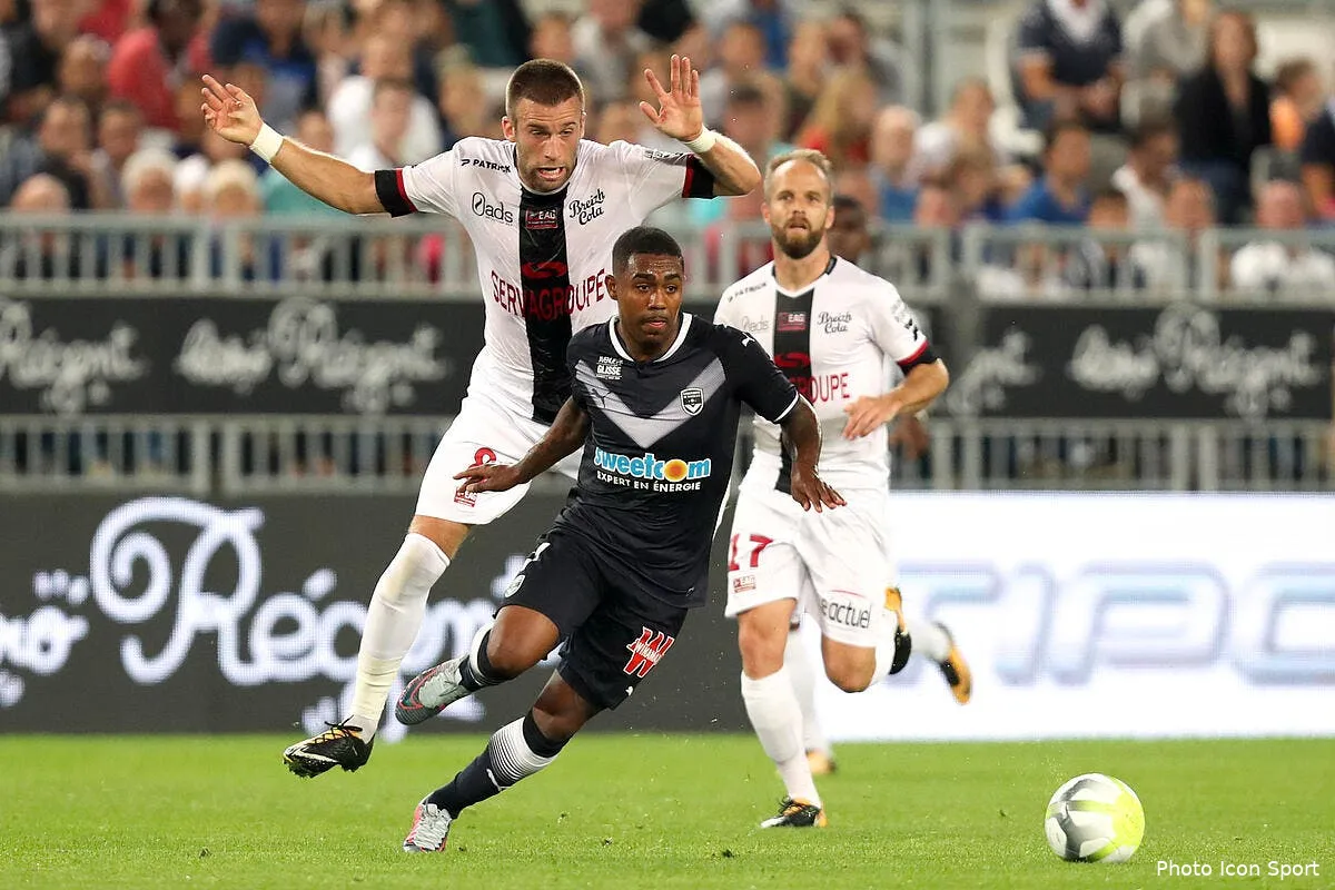 fcgb luis fernandez epate par malcom facteur x de bordeaux iconsport icon blo 230917 01 06194613