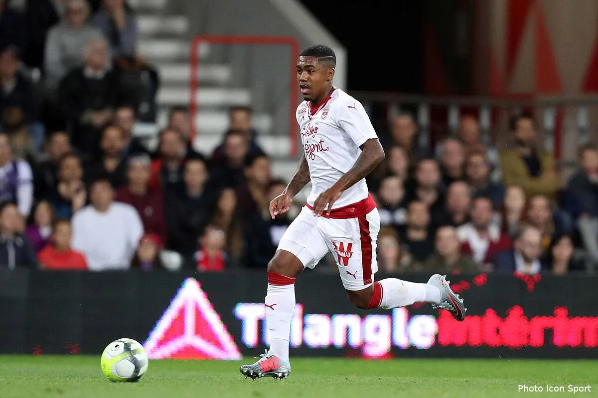 fcgb malcom a atteint le sommet de sa carriere a lyon malcom 8195541