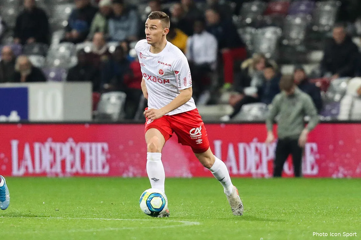 fcgb sans argent bordeaux tente un joli coup au mercato oudin 1274881