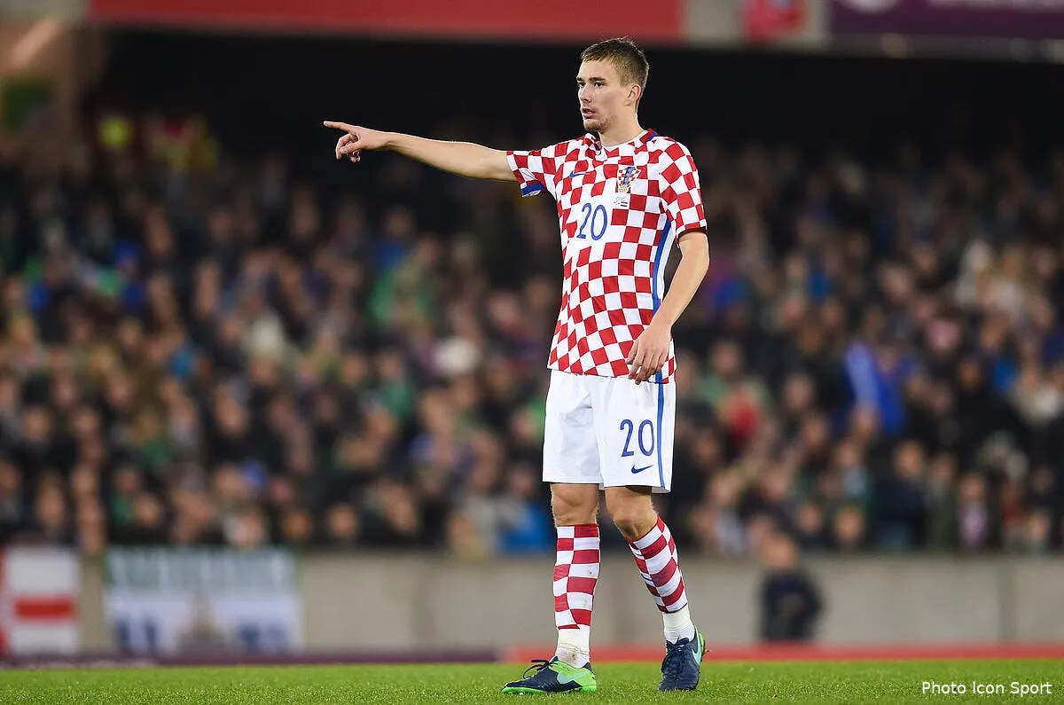 fcgb un finaliste du mondial debarque et malcom est oublie icon spo 151116 98 04225745