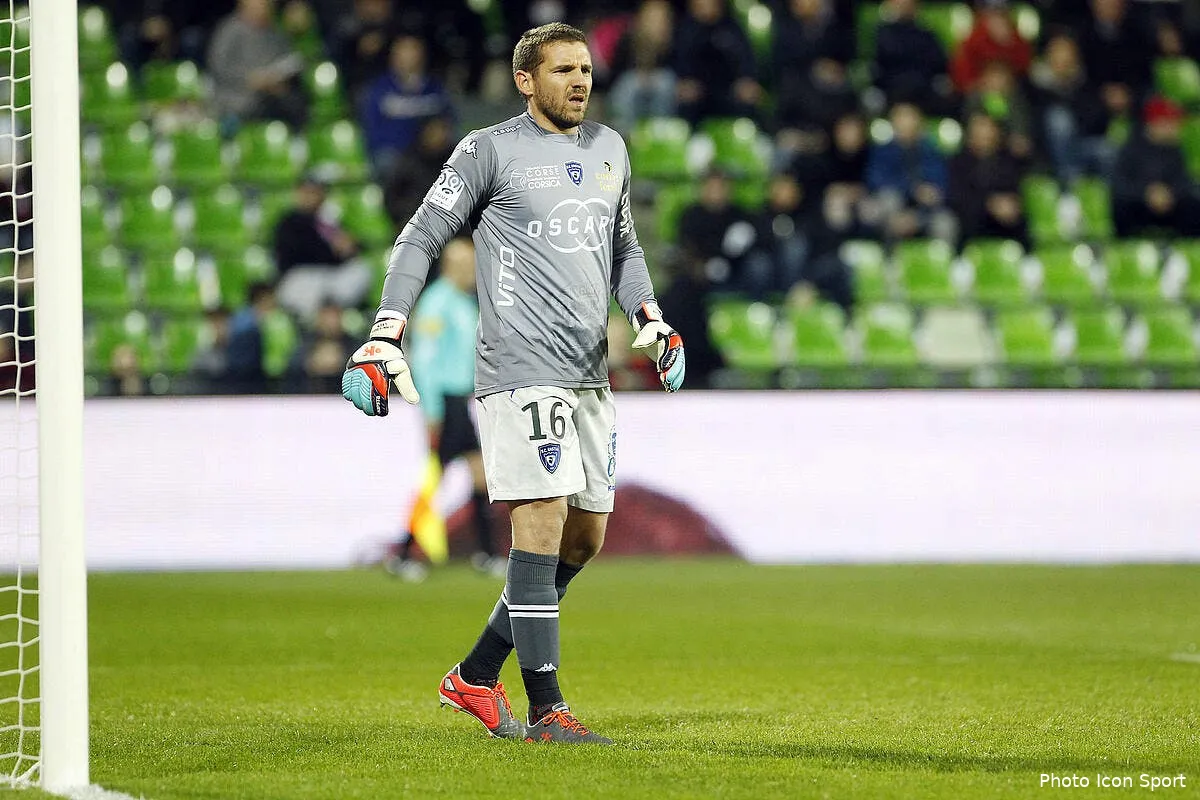 fcgb une drole d idee pour remplacer carrasso leca 2175114