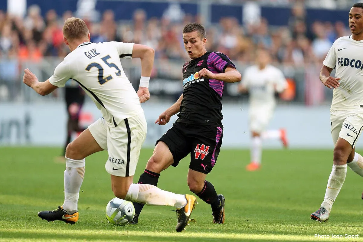 fcgb une premiere porte de sortie pour de preville iconsport icon blo 281017 01 03198249