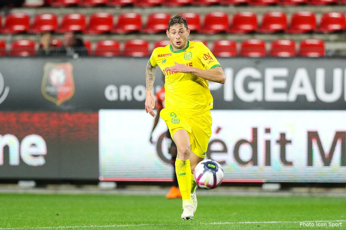 fcn cardiff bloque le paiement a nantes du transfert d emiliano sala icon lem 111118 11 28243015