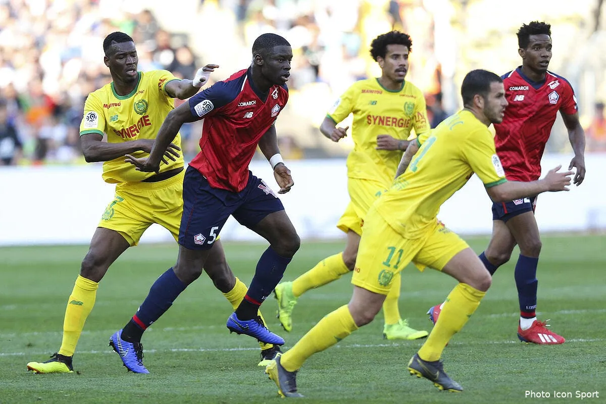 fcn halilhodzic met son equipe devant ses responsabilites icon lem 310319 93 57249181