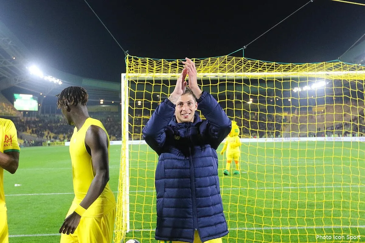 fcn les hommages prevus pour sala lors de nantes asse icon lem 201018 93 80243407