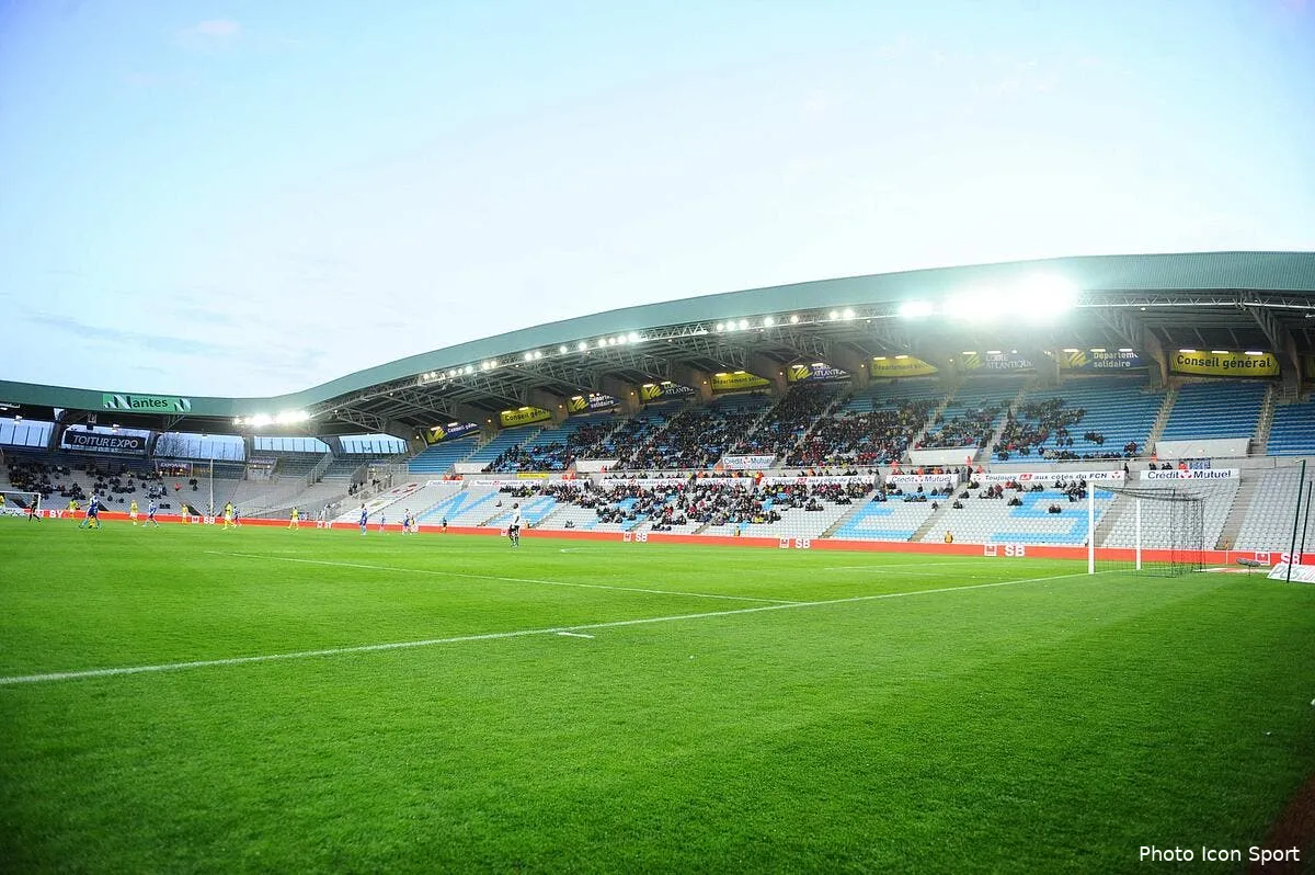 fcn om graves incidents en marge du match de gambardella iconsport oap 020410 66 67176182