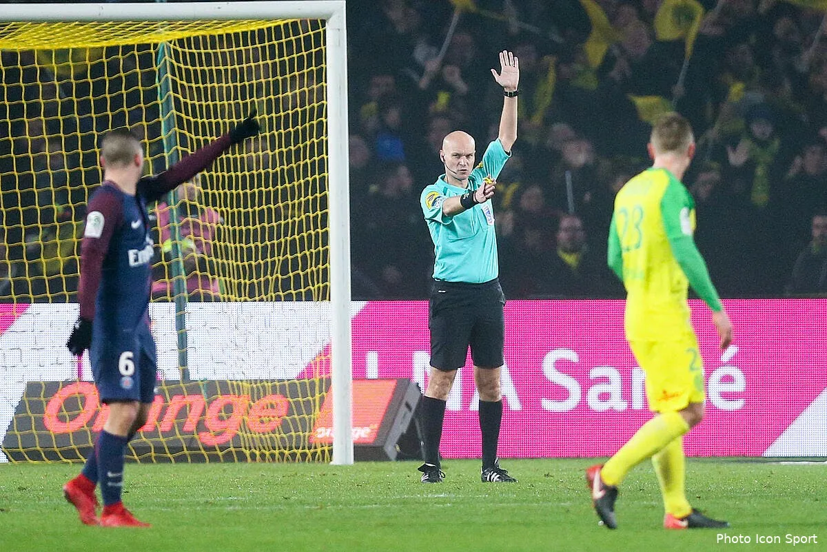 fcn psg chapron explique son geste et presente ses excuses iconsport icon vmi 140118 08 45206601