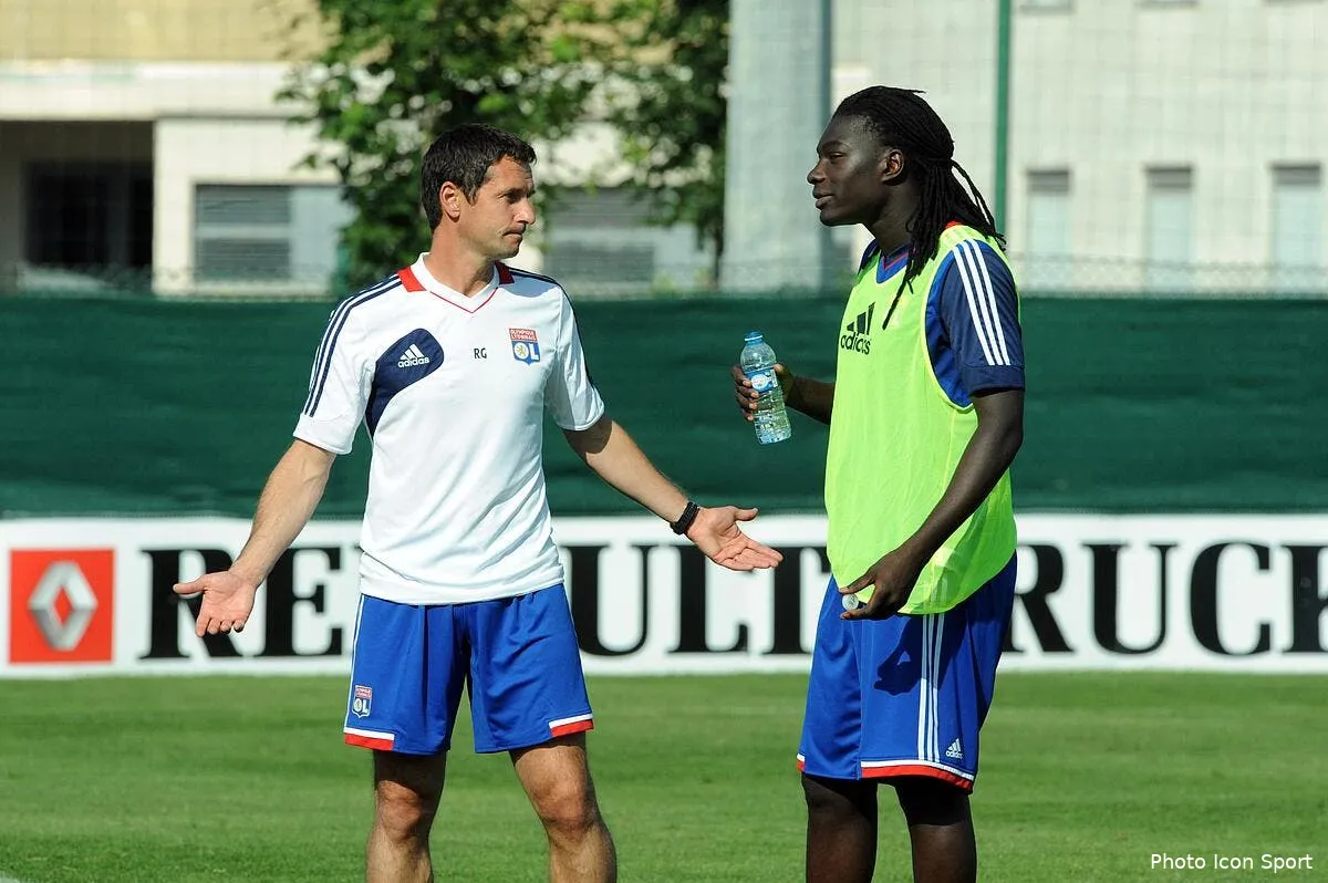 fenerbahce revient a la charge de l ol sur le dossier gomis iconsport jpt 160712 05 5037684