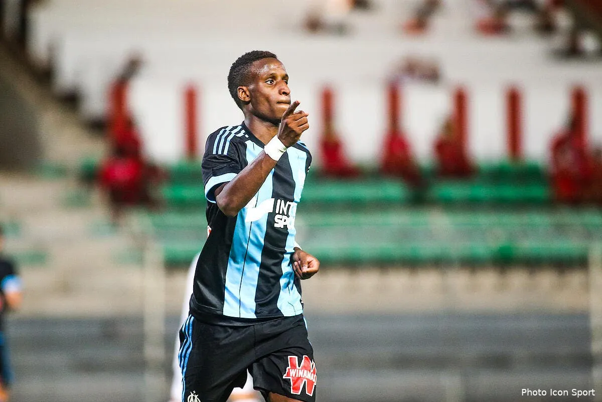 fier d etre a l om sarr se fait allumer par l fernandez sarr117481