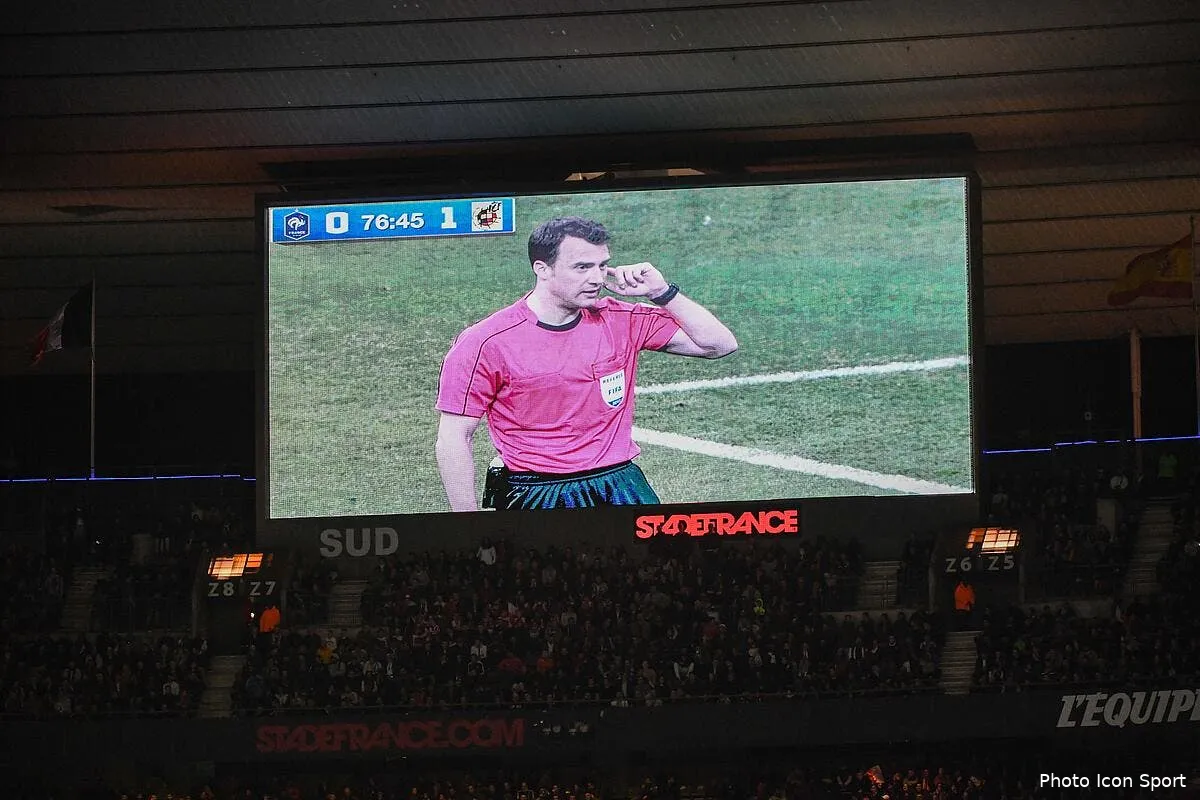 fifa le video arbitrage sera utilise au mondial 2018 iconsport dib 280317 100 10178030