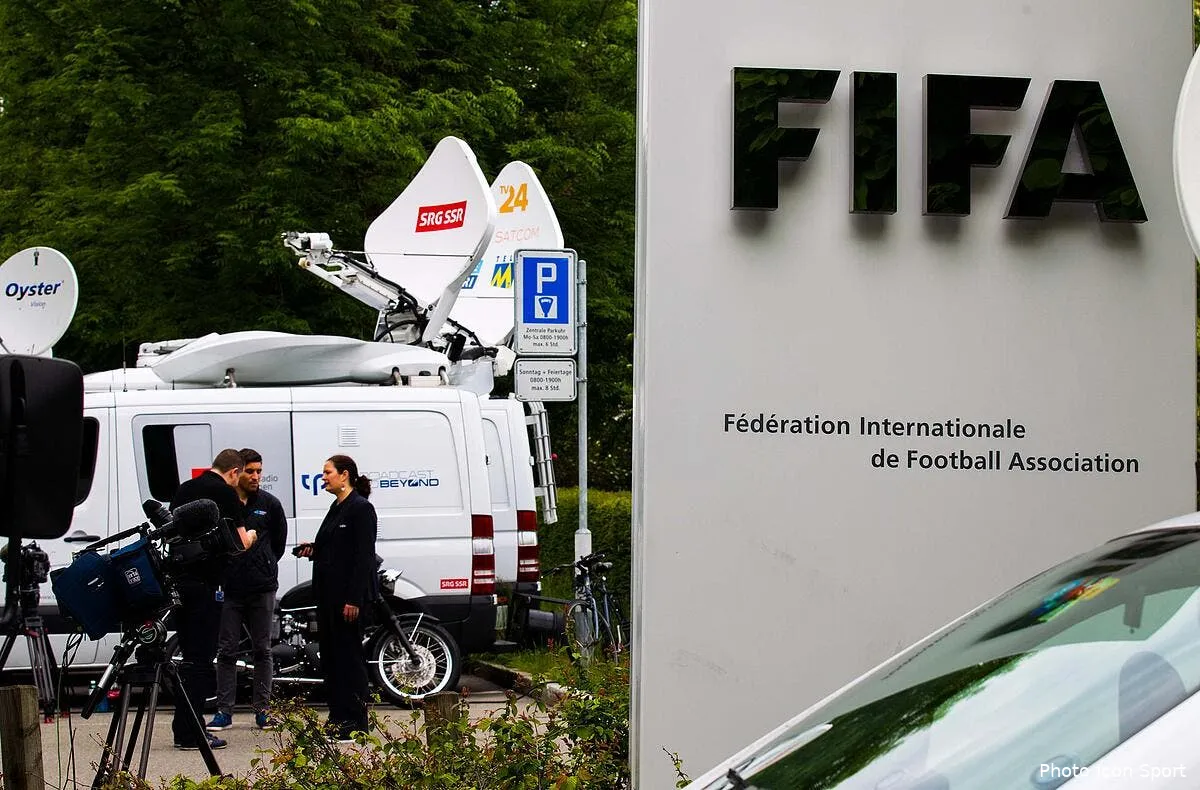 fifa manif et alerte a la bombe pour le meme prix iconsport pho 280515 09 01112531