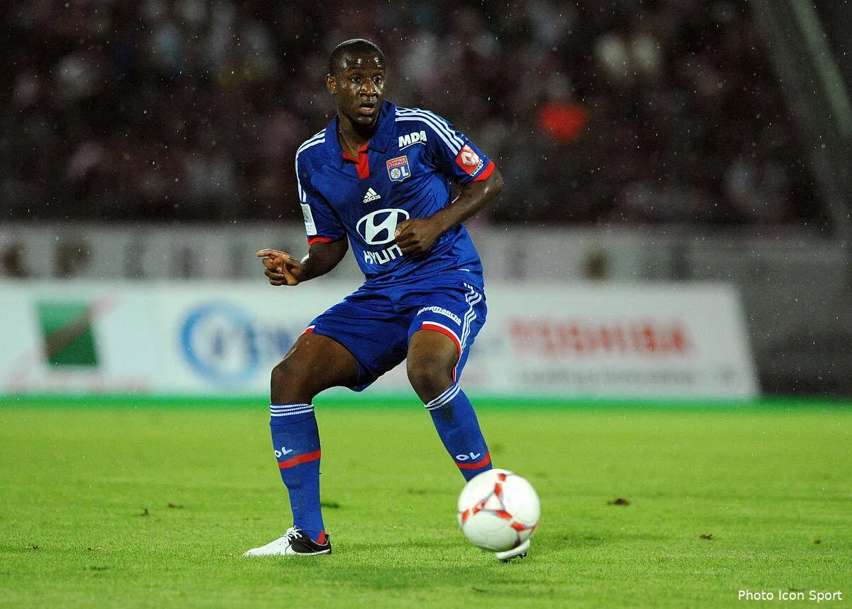 fofa veut conquerir le milieu de terrain de l ol iconsport jpt 240812 31 5841133