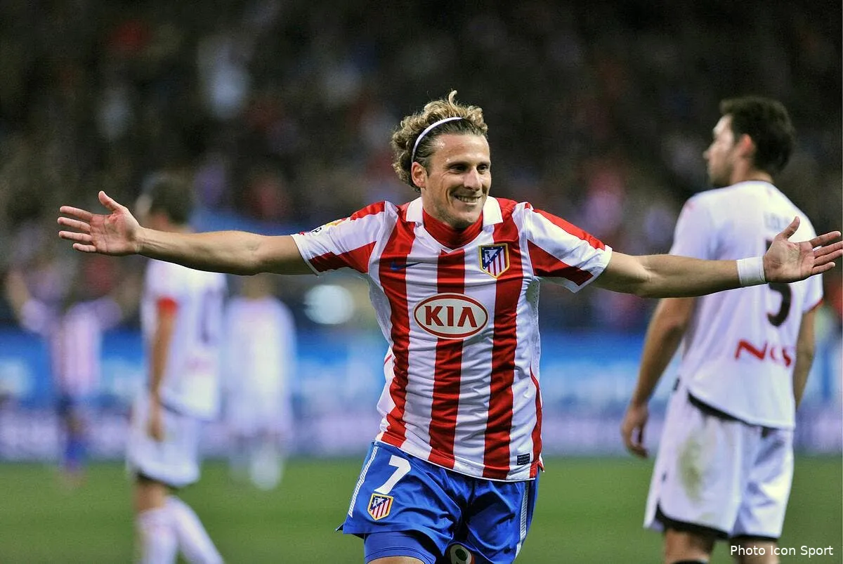 forlan n ira pas au psg ou ailleurs iconsport pho 161110 39 1220681