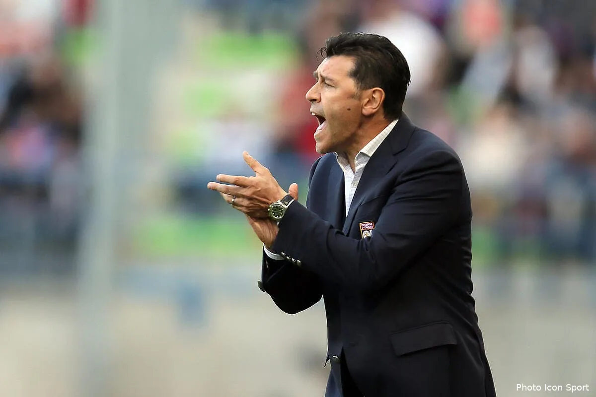 fournier fouette les jeunes de l ol apres la defaite iconsport vmi 090515 03 13115747