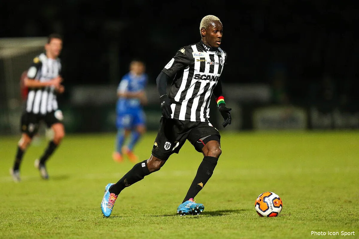 fournier reclame yattara a l ol iconsport vmi 280214 08 4184487