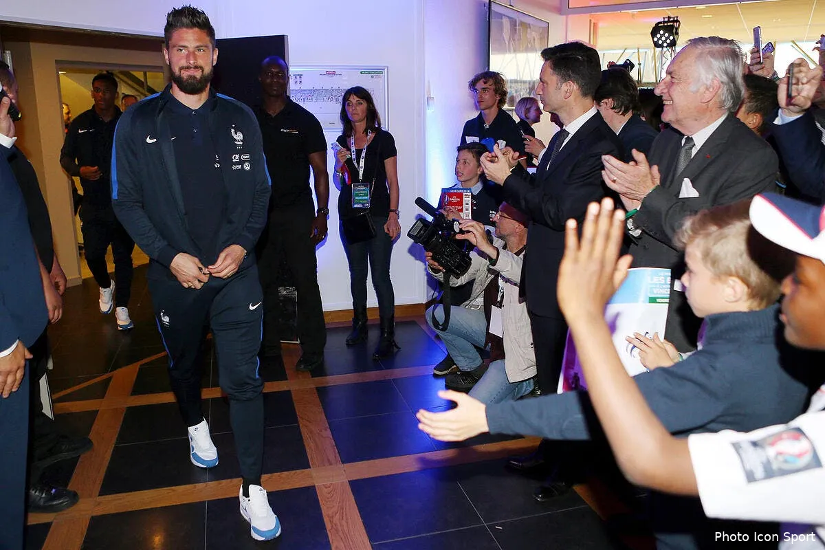 france giroud envoie un message aux haters professionnels iconsport dyg 270516 05 54144350