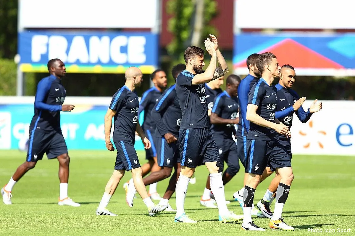 france giroud hue benzema reclame chez les bleus iconsport blo 200516 08 31 1144498