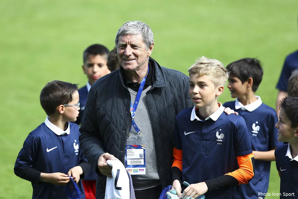 france larque accuse benzema de prendre les bleus en otage iconsport blo 280516 05 01144678
