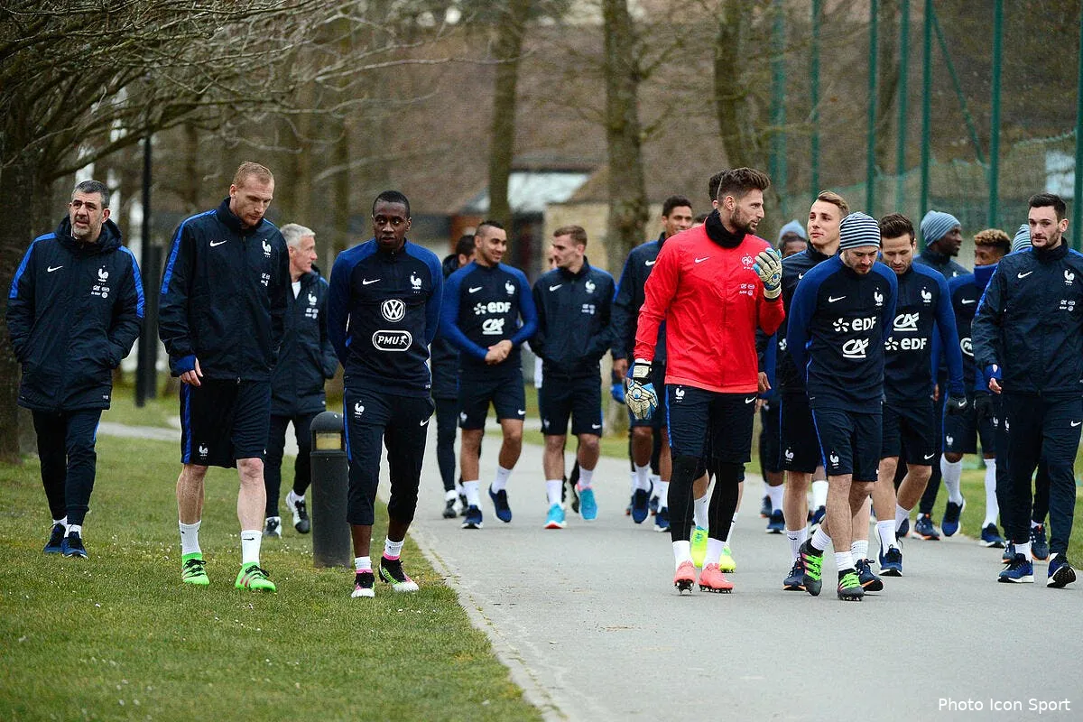 france les 30 bleus passent au controle antidopage iconsport win 210316 05 38144246