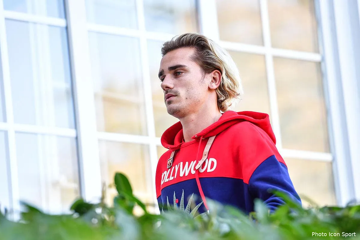 france meme dans la crise griezmann reste le gars sur de deschamps iconsport icon win 061117 01 26263199285