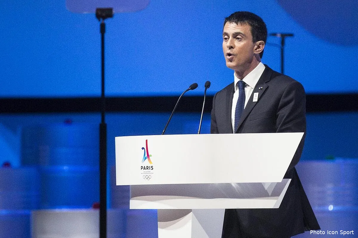 france quand valls ironise sur la blessure de varane iconsport vis 170216 08 07144056