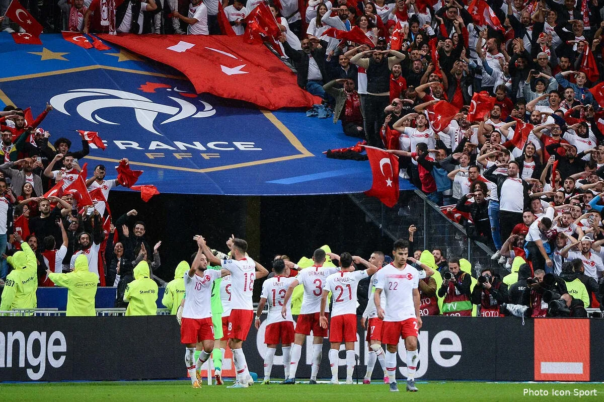 france turquie le salut militaire de sortie l uefa pourrait frapper fort icon bap 141019 93 40267249