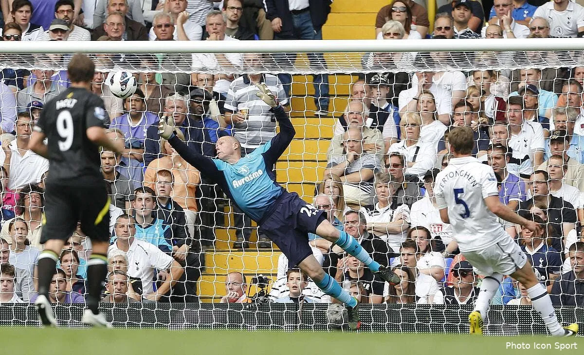 friedel souhaite a sa facon la bienvenue a lloris iconsport spi 010912 99 0339609