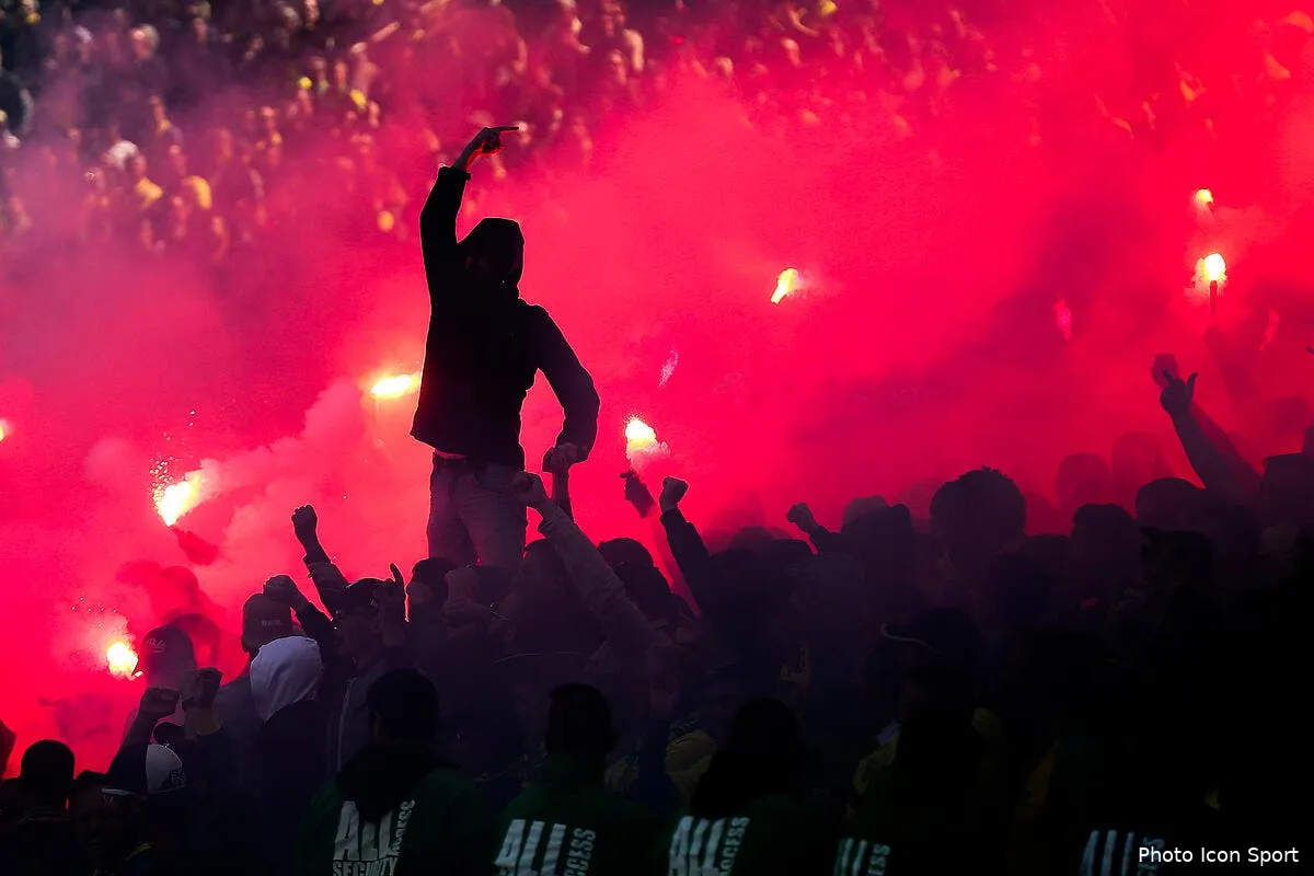 fumigenes le fc nantes accuse la brigade loire et passe a l action iconsport vmi 160417 01 05177138