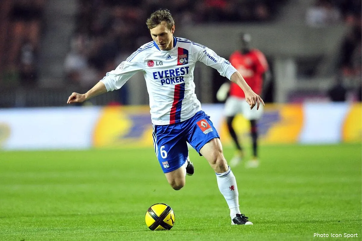 galatasaray veut kallstrom a tout prix iconsport noe 170411 88 3419642