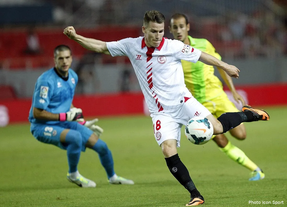 gameiro a des ambitions personnelles importantes avec seville iconsport mar 250913 01 2766419