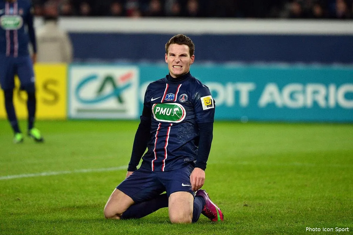 gameiro a un petit mot pour les supporters du psg iconsport win 230113 01 0962187