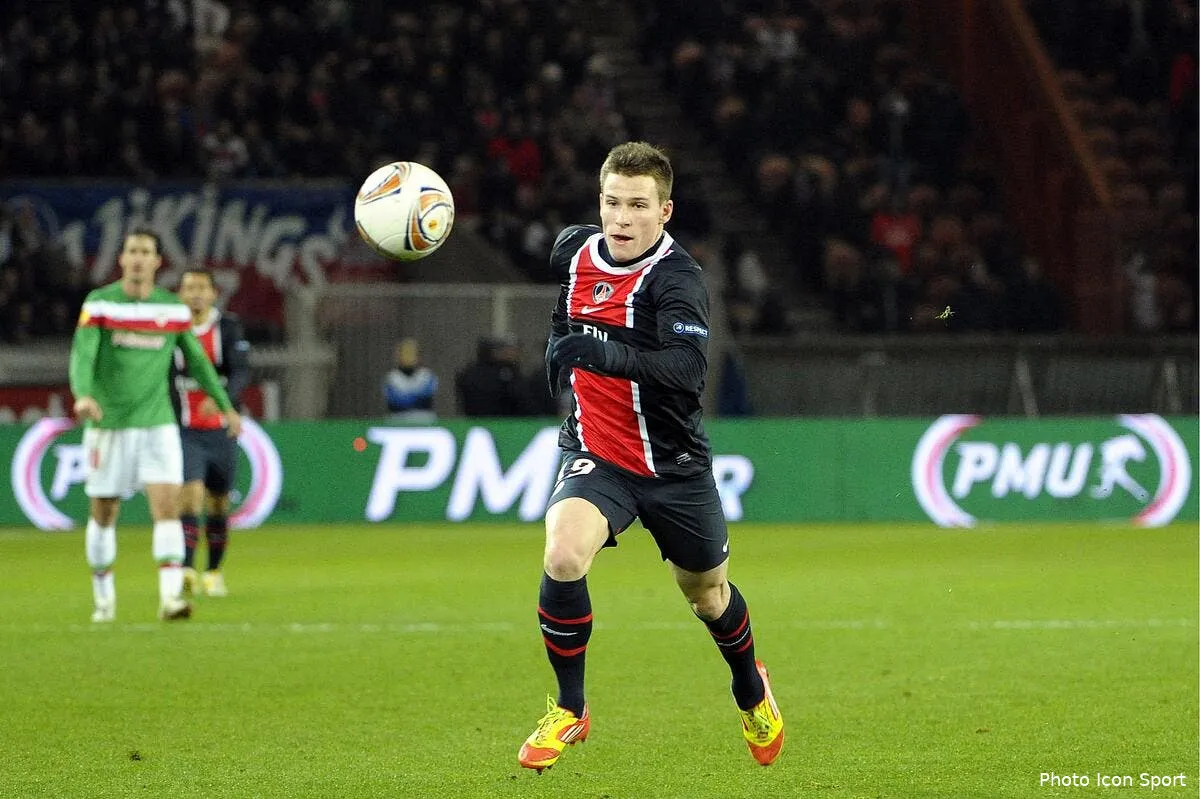 gameiro ne lachera pas sa place au psg iconsport or 1471211 103 2428627