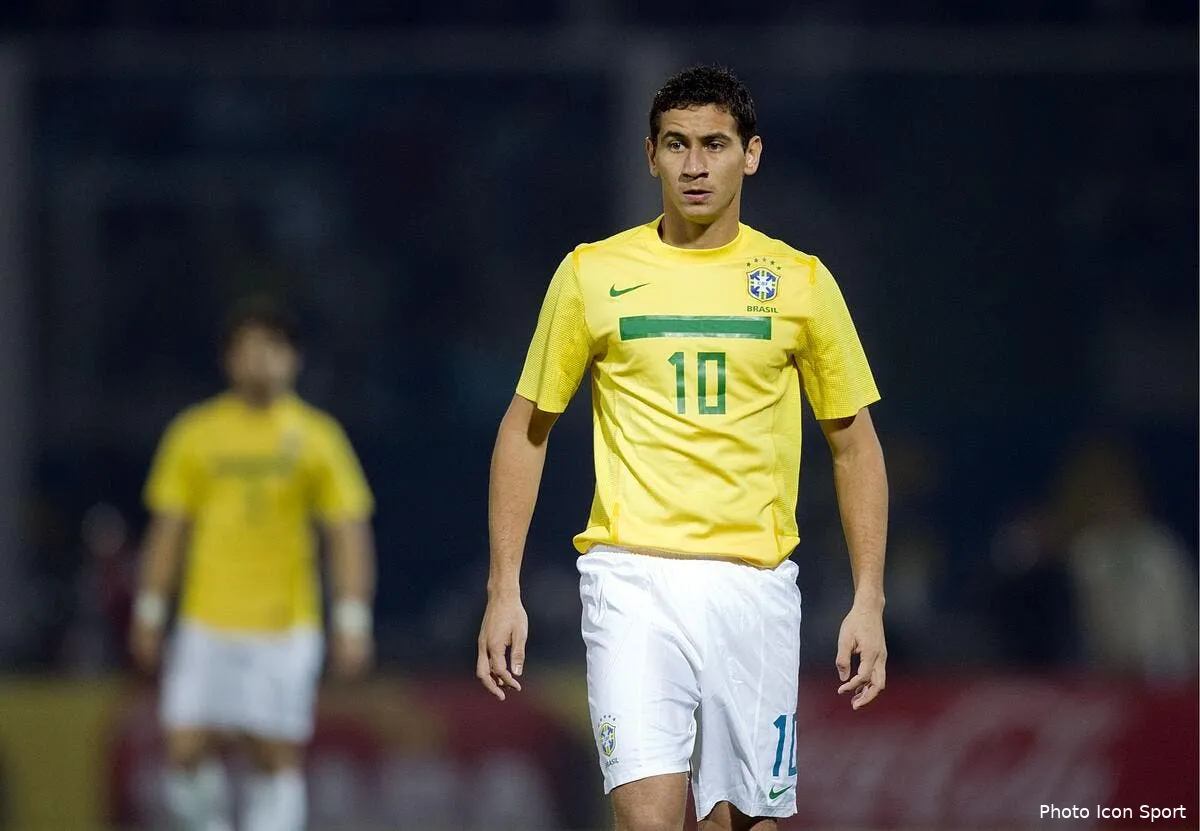 ganso remballe le psg et l argent des qataris iconsport ppg 130711 25 3622104