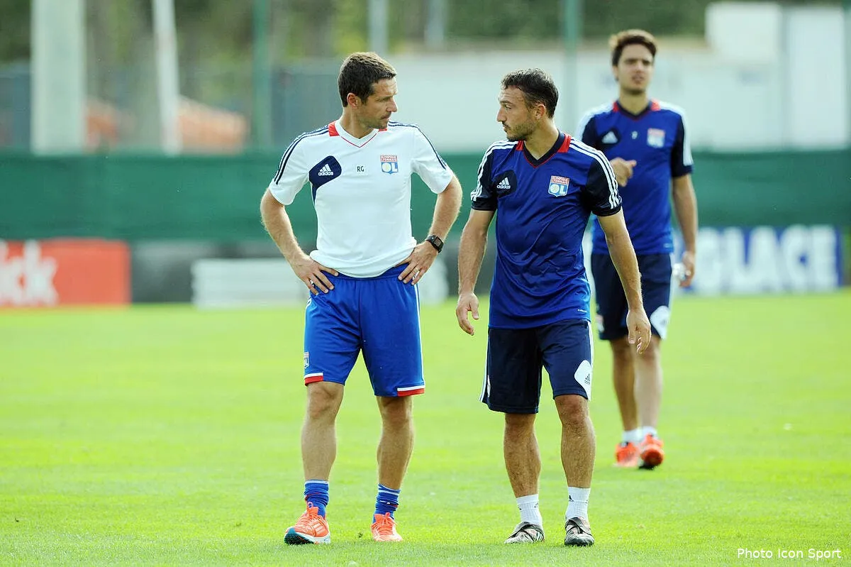 garde a villa avec un joueur de l ol iconsport jpt 200812 81 15124249