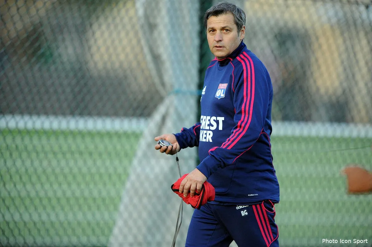 genesio un coach un peu cash a l ol previent un joueur iconsport jpt 141111 94 54128897