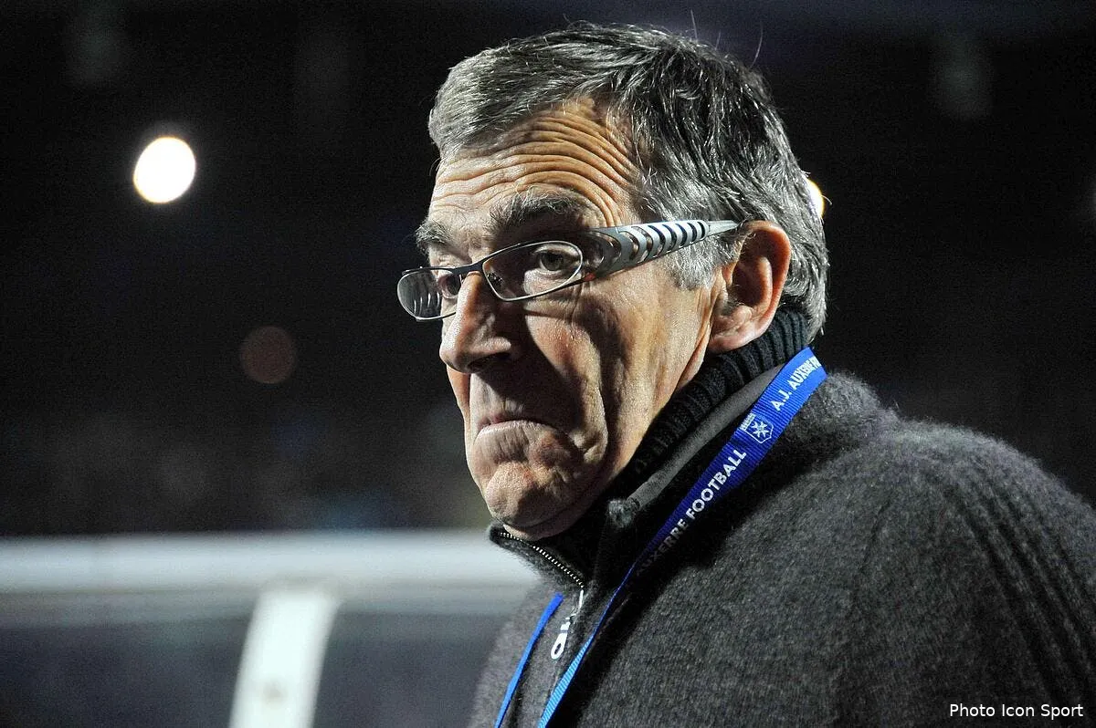 gerard bourgoin mis ko par la descente d auxerre iconsport win 030312 570 2334996